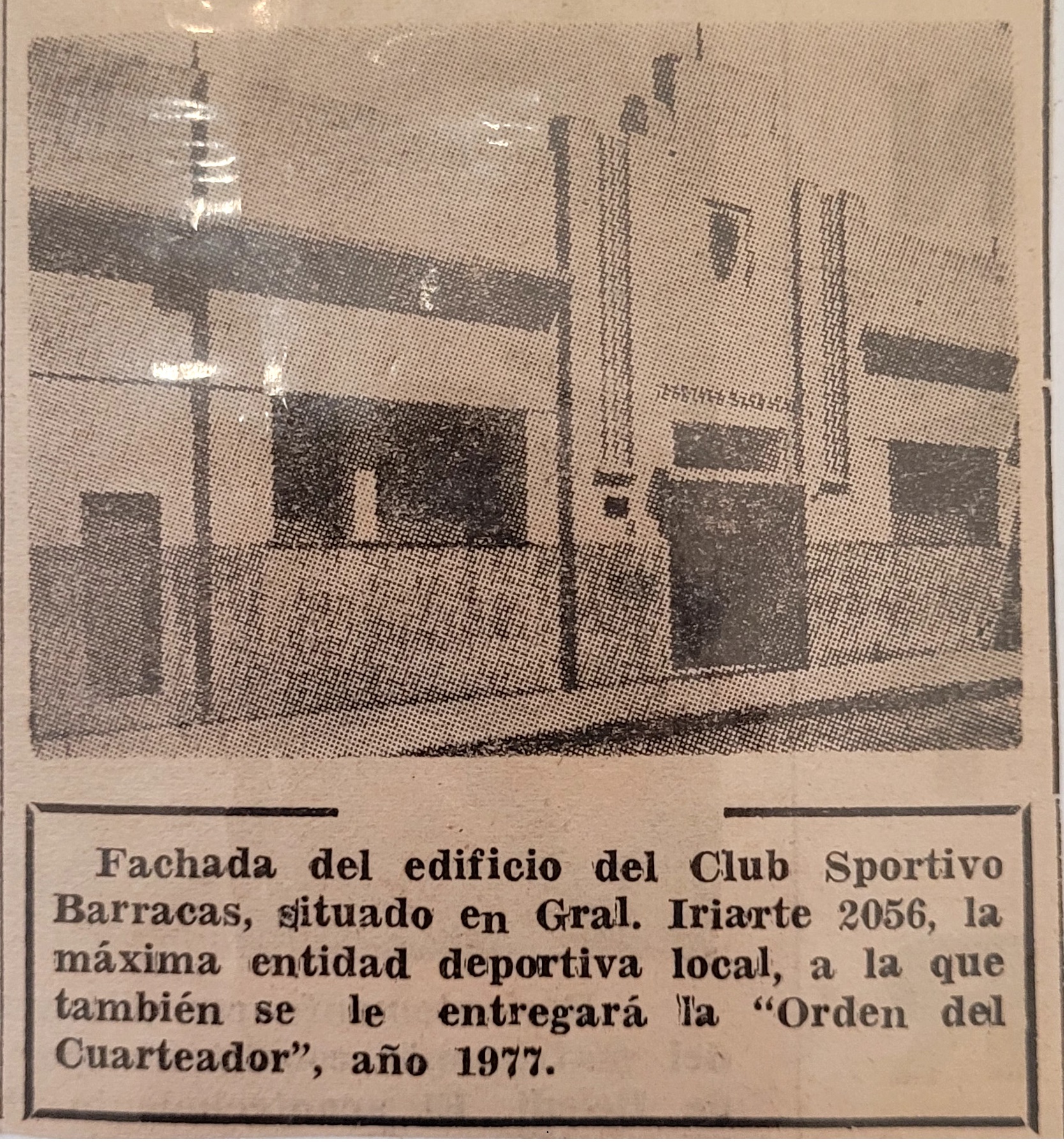 Fachada de la sede social en 1977